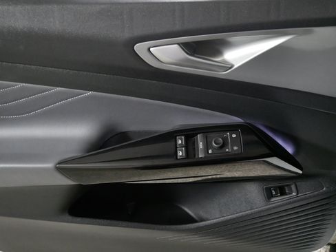 Used 2024 Volkswagen ID.4 Pro S image 19