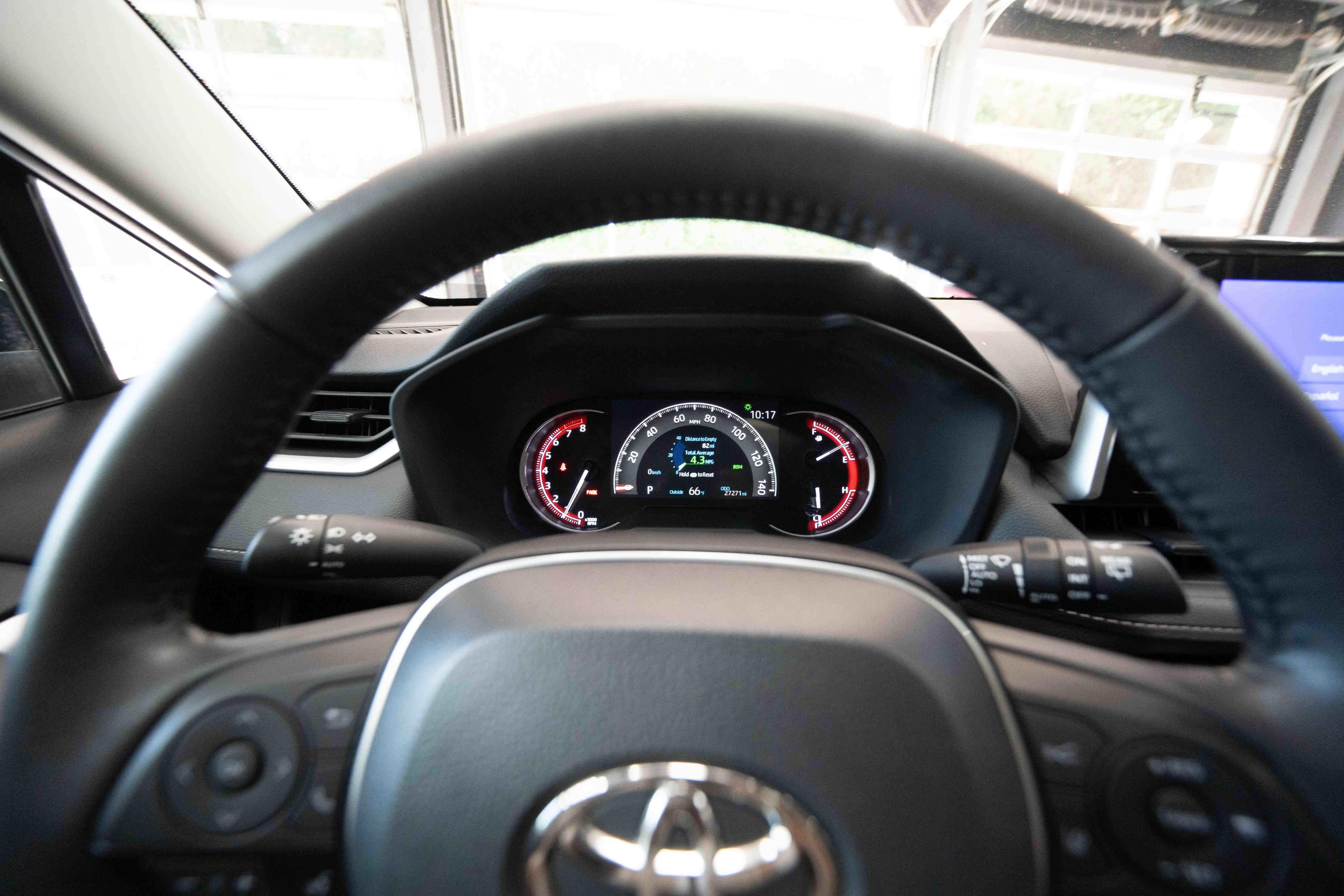 Used 2025 Toyota RAV4 XLE w/ Convenience Package AWD/4WD image 16