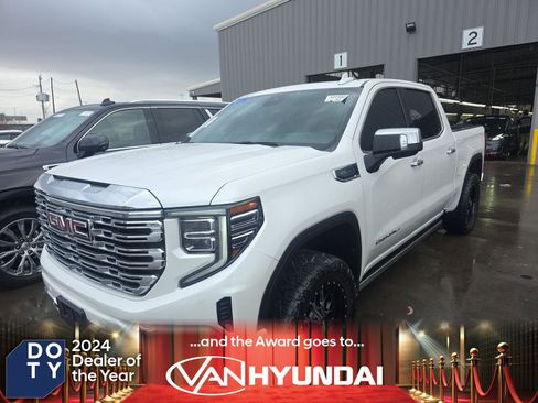 Used 2022 GMC Sierra 1500 Denali w/ Technology Package image 1