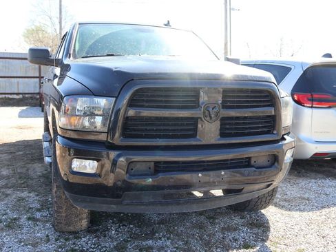 Used 2017 RAM 2500 Big Horn w/ Sport Appearance Group image 9