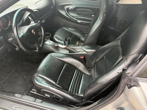 Used 2004 Porsche 911 Carrera RWD image 9
