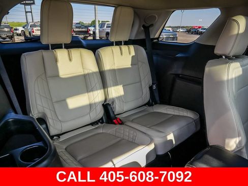 Used 2018 Ford Explorer Platinum AWD/4WD image 24