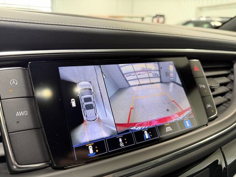 Used 2024 Buick Enclave Premium image 23
