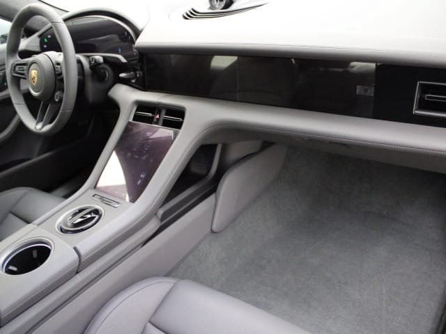 Certified 2024 Porsche Taycan 4S AWD/4WD image 18