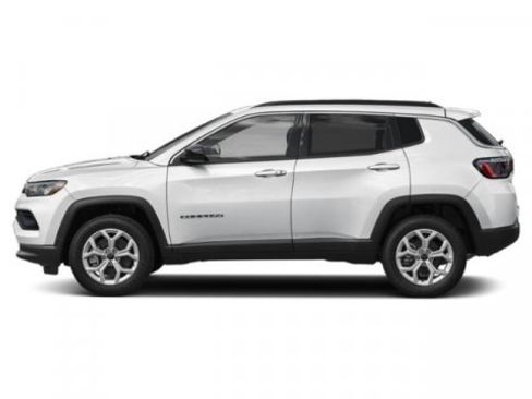 New 2026 Jeep Compass Limited image 3