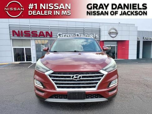 Used 2019 Hyundai Tucson Limited FWD image 2