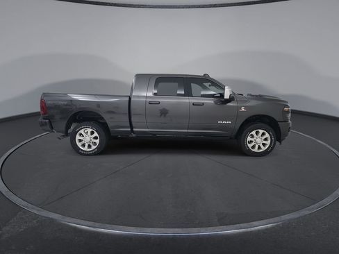 New 2026 RAM 2500 Laramie AWD/4WD image 9
