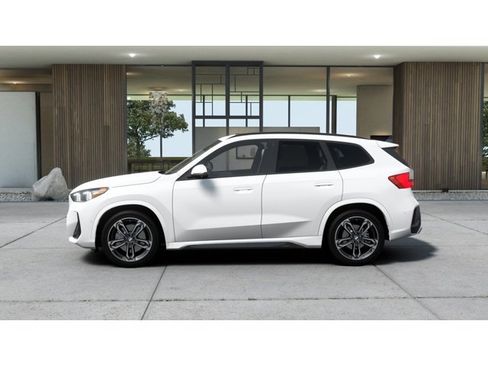 New 2026 BMW X1 xDrive28i image 4