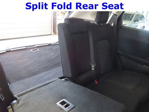 Used 2018 Ford Edge SE FWD image 31