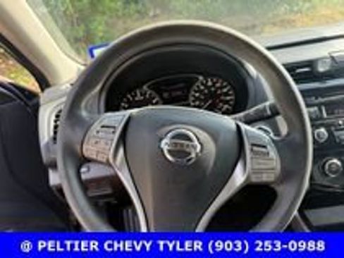 Used 2015 Nissan Altima 2.5 S FWD image 9