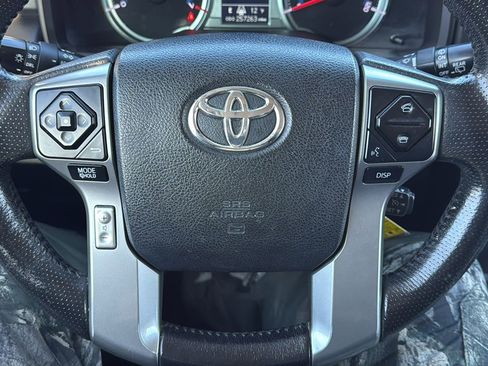 Used 2014 Toyota 4Runner SR5 Premium image 13