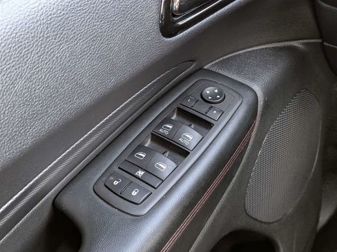 Used 2025 Dodge Durango GT AWD/4WD image 18