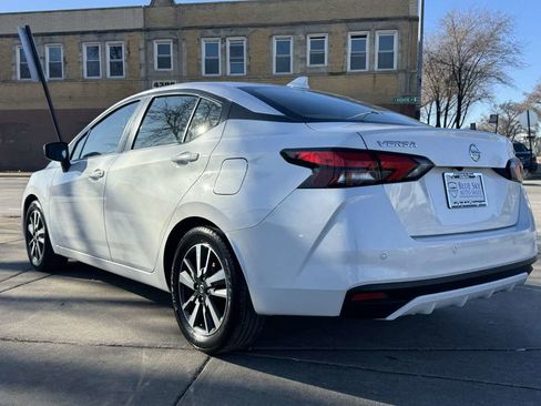 Used 2021 Nissan Versa SV image 7