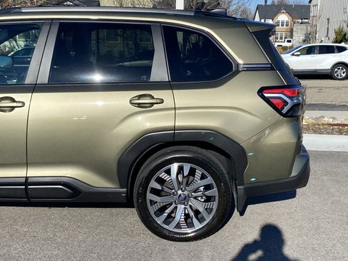 Used 2025 Subaru Forester Touring image 4