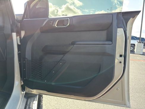 Used 2025 Ford Bronco Outer Banks AWD/4WD image 27