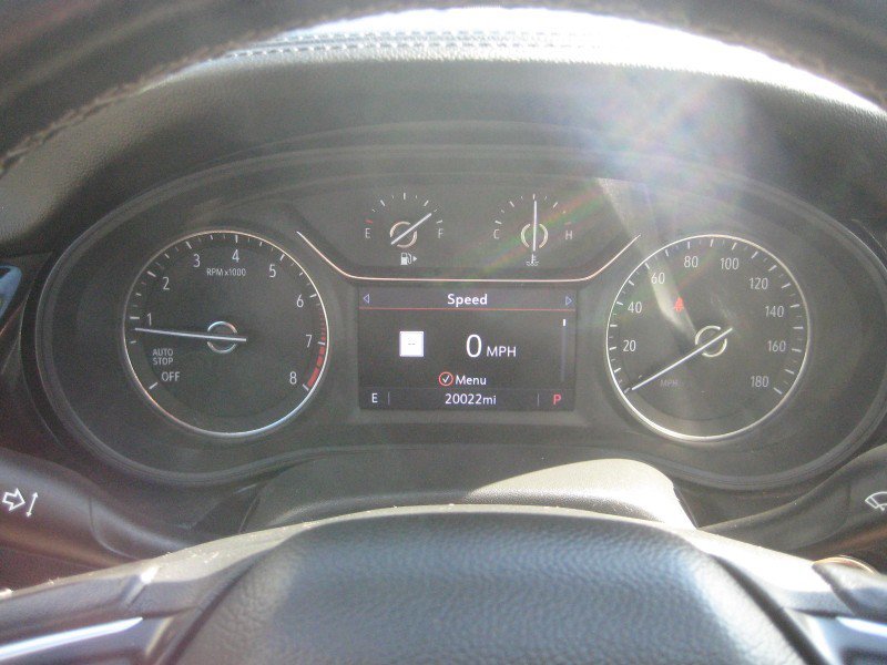 Used 2020 Buick Regal Essence FWD image 18