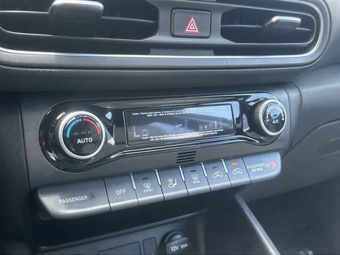 Used 2023 Hyundai Kona Limited AWD/4WD image 26