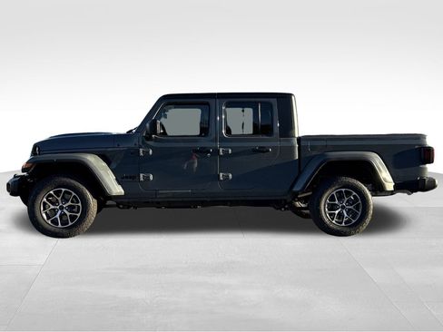 New 2026 Jeep Gladiator Sport AWD/4WD image 16