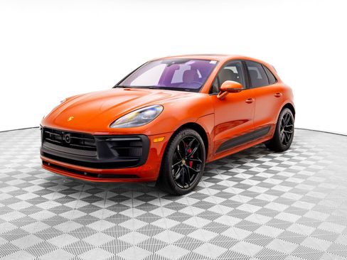 Certified 2022 Porsche Macan GTS image 1