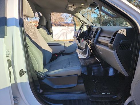 Used 2020 Ford F250 XL w/ STX Appearance Package AWD/4WD image 37