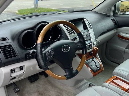 Used 2005 Lexus RX 330 AWD image 10