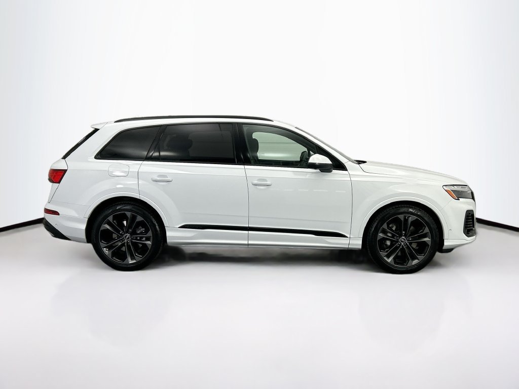 Used 2026 Audi Q7 3.0T Premium Plus AWD/4WD image 5