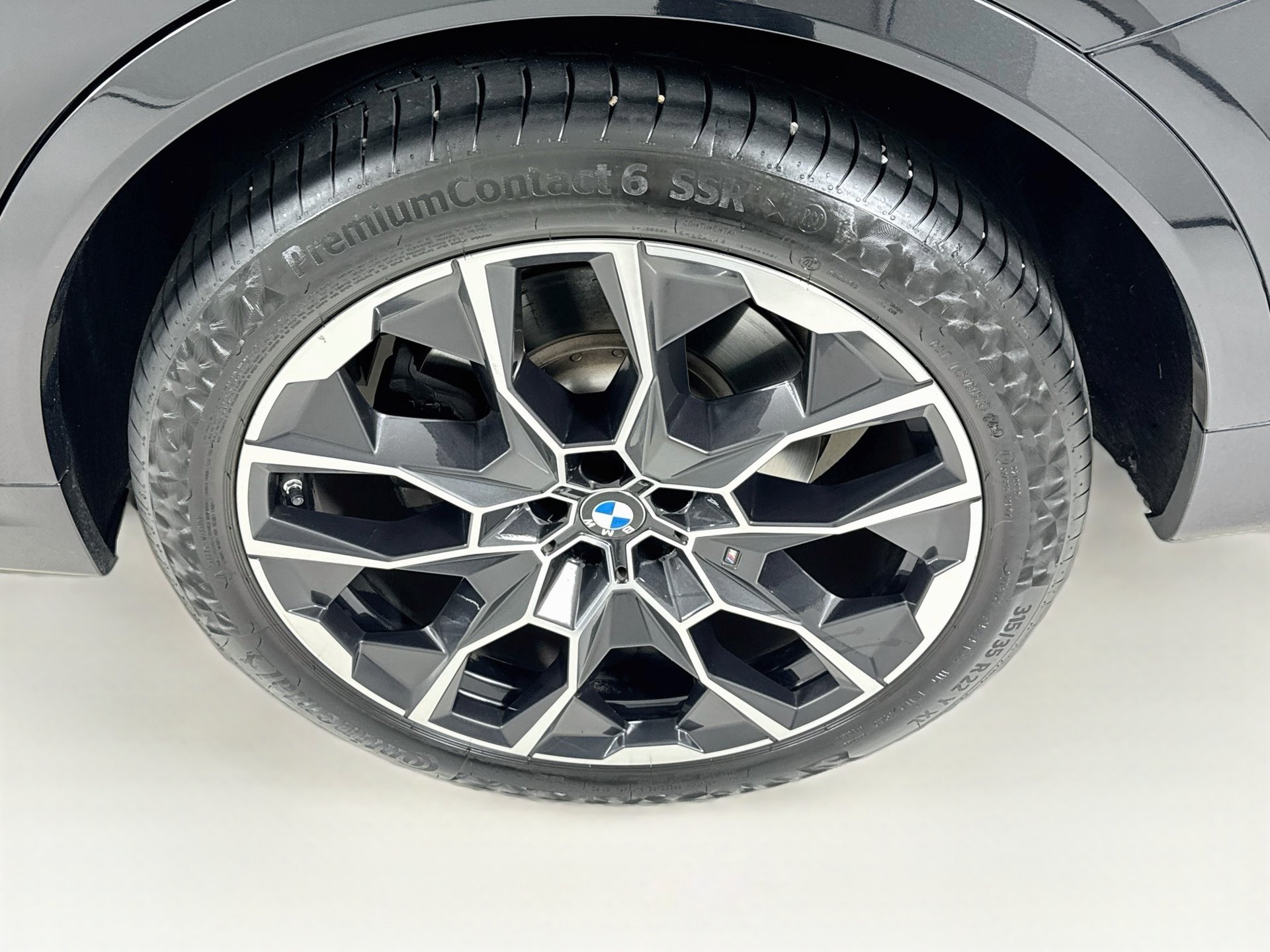 Used 2023 BMW X7 xDrive40i w/ Executive Package AWD/4WD image 35