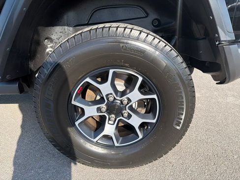 Used 2021 Jeep Wrangler Unlimited Rubicon AWD/4WD image 12