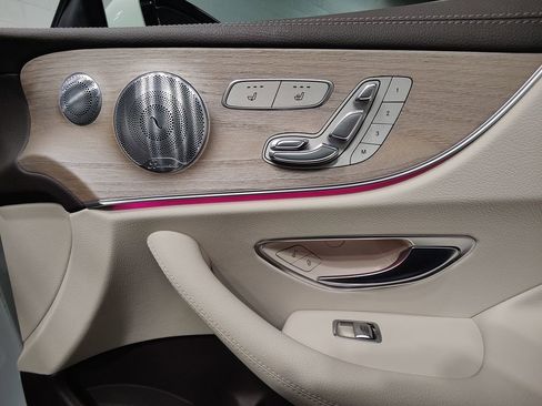 Used 2018 Mercedes-Benz E 400 4MATIC Coupe image 12