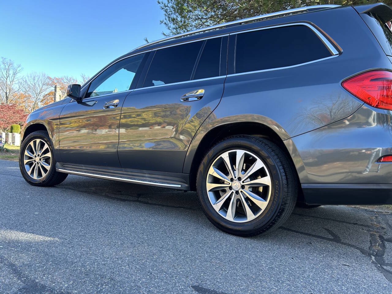 Used 2016 Mercedes-Benz GL 450 4MATIC image 23