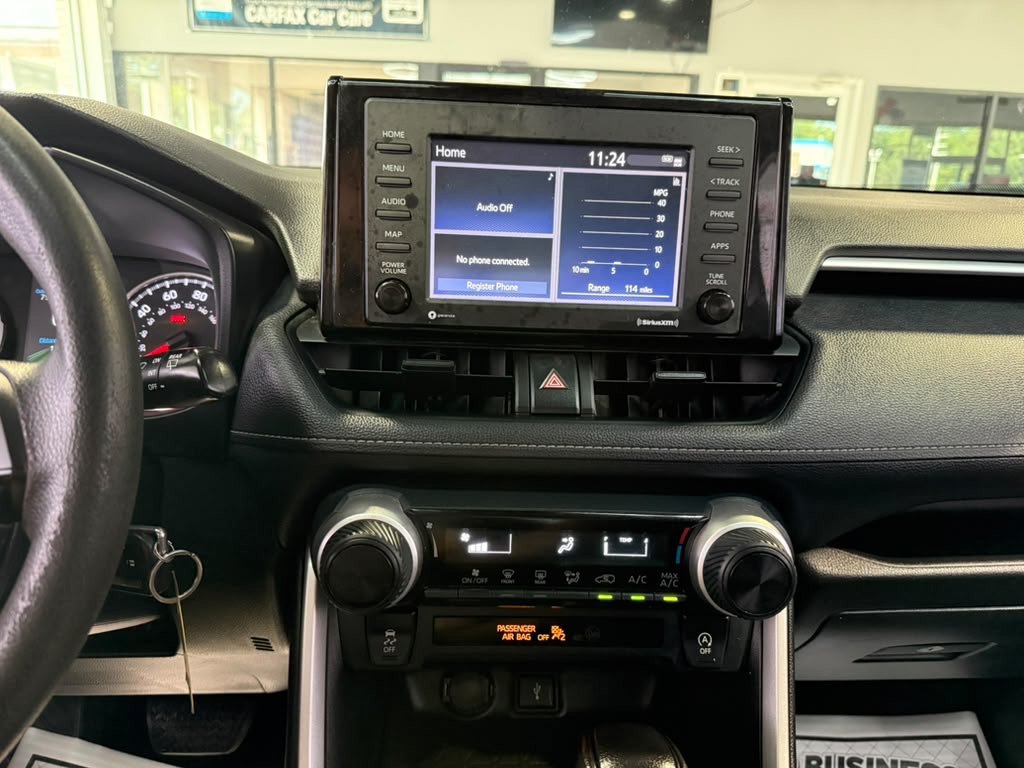 Used 2022 Toyota RAV4 LE AWD/4WD image 14