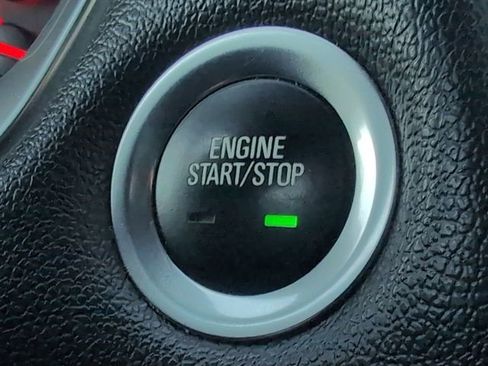 Certified 2023 Chevrolet Traverse Premier image 17