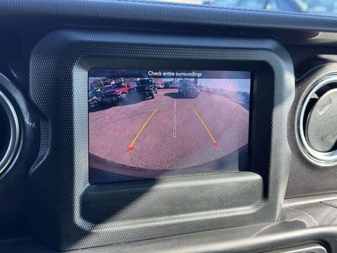 Used 2021 Jeep Wrangler Unlimited Sahara image 14