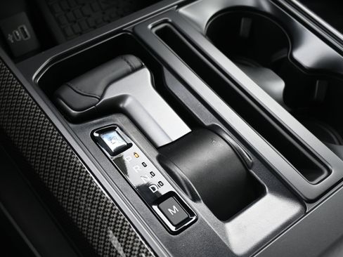 New 2025 Ford F150 Lariat w/ Equipment Group 502A High image 31