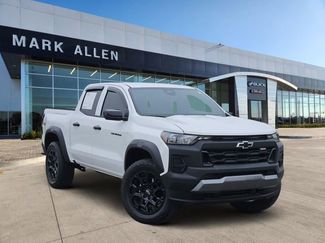 Used 2026 Chevrolet Colorado Trail Boss w/ LPO, Tailgate Decal Package AWD/4WD video 1