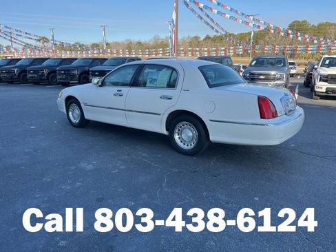 Used 2000 Lincoln Town Car Executive image 35