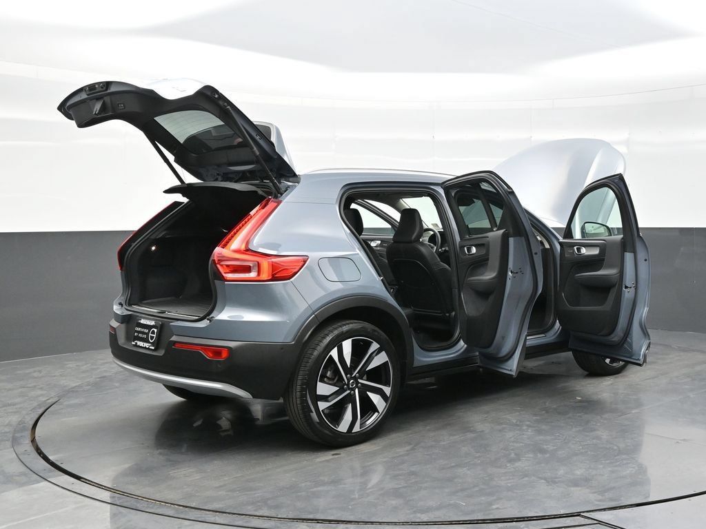 Used 2023 Volvo XC40 B5 Ultimate w/ Protection Package Premier AWD/4WD image 44