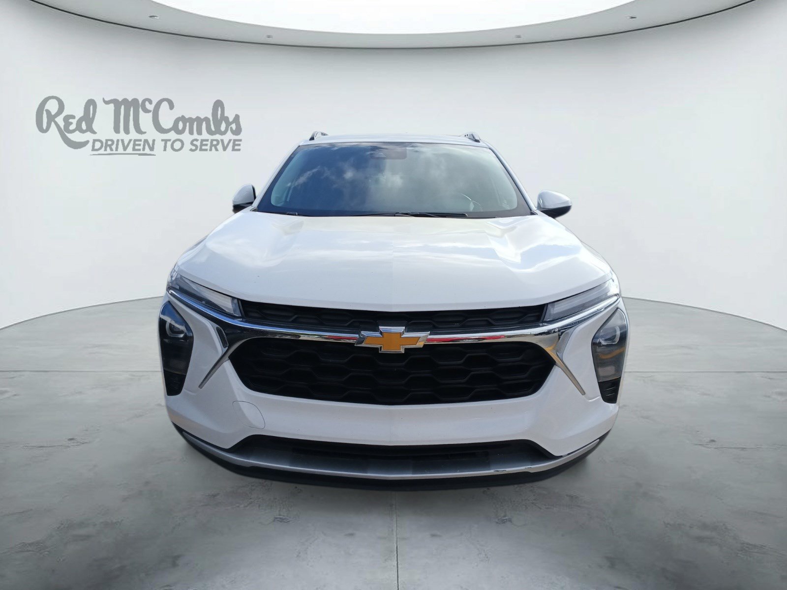 Used 2025 Chevrolet Trax LT w/ LT Convenience Package FWD image 2