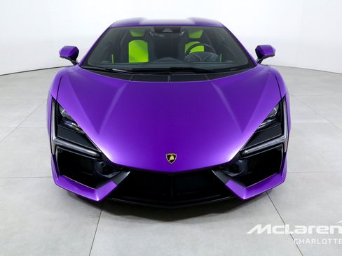 Used 2025 Lamborghini Revuelto AWD/4WD image 4