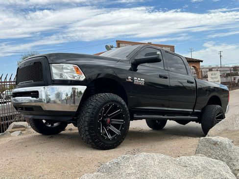 Used 2016 RAM 2500 Tradesman w/ Chrome Appearance Group AWD/4WD image 2