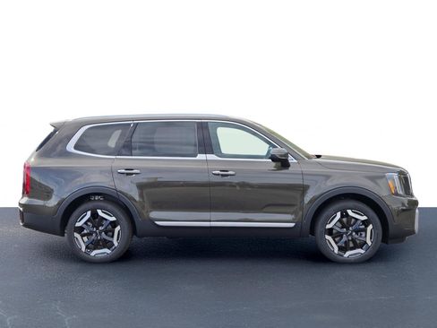 New 2025 Kia Telluride S image 6