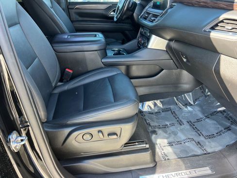 Used 2023 Chevrolet Tahoe Z71 w/ Luxury Package image 13
