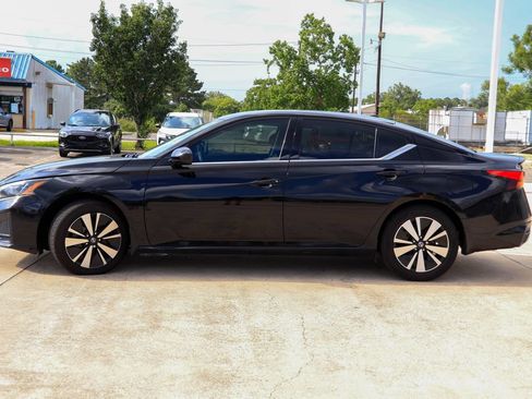 Used 2023 Nissan Altima 2.5 SR FWD image 24