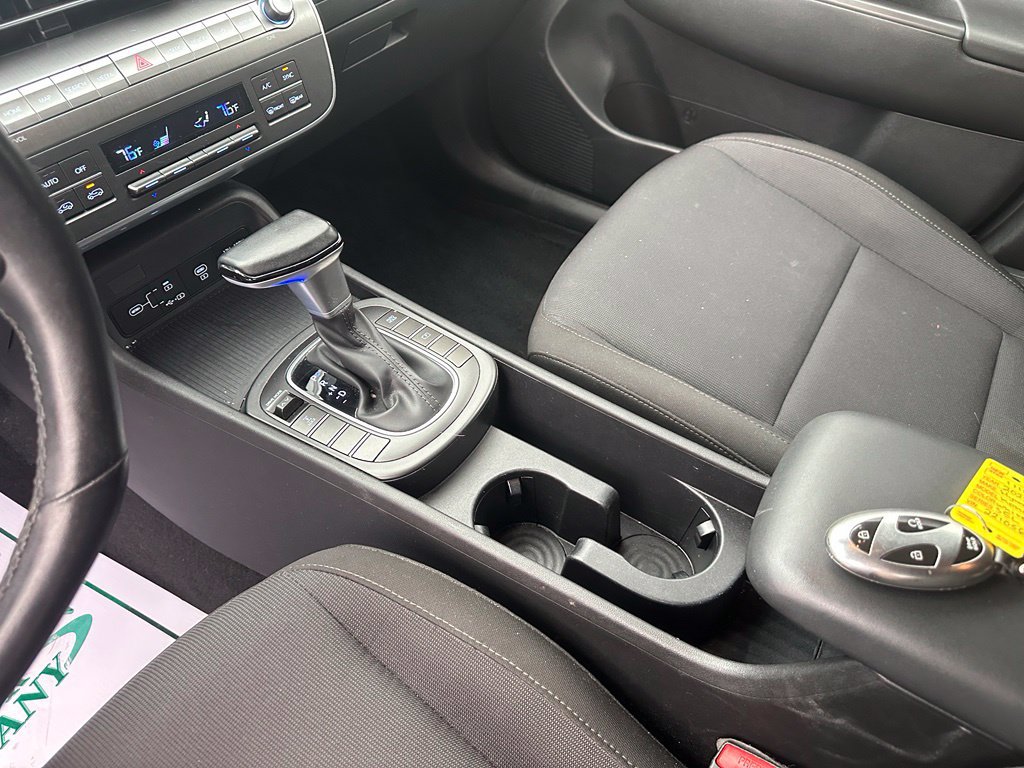Used 2025 Hyundai Kona SEL AWD/4WD image 18