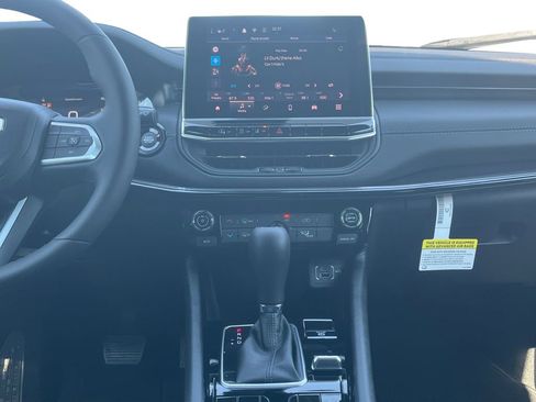 New 2026 Jeep Compass Latitude image 20