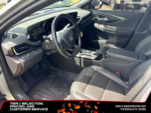 Certified 2025 Buick Envista Sport Touring w/ Convenience I Package FWD image 11