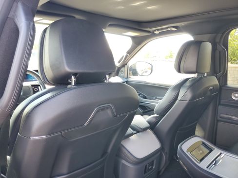New 2026 Lincoln Navigator Reserve w/ Jet Appearance Package AWD/4WD image 28