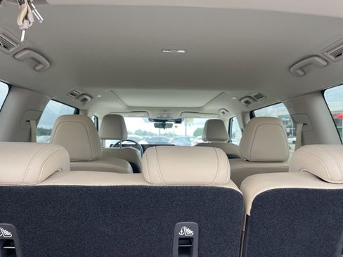 New 2025 Nissan Armada Platinum w/ Convenience Package image 30