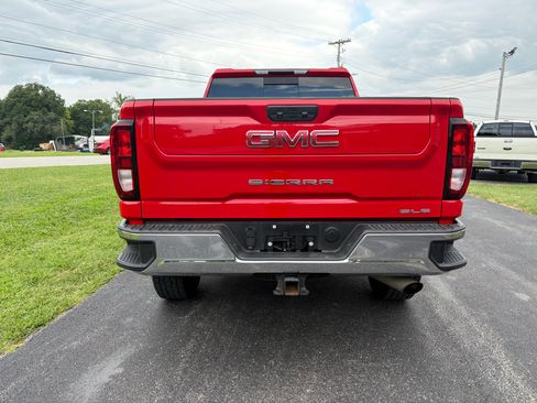 Used 2022 GMC Sierra 2500 SLE w/ SLE Value Package; image 4