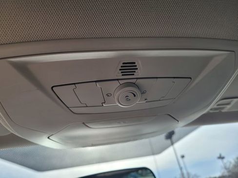 Used 2015 Ford Focus SE w/ Equipment Group 201A image 21